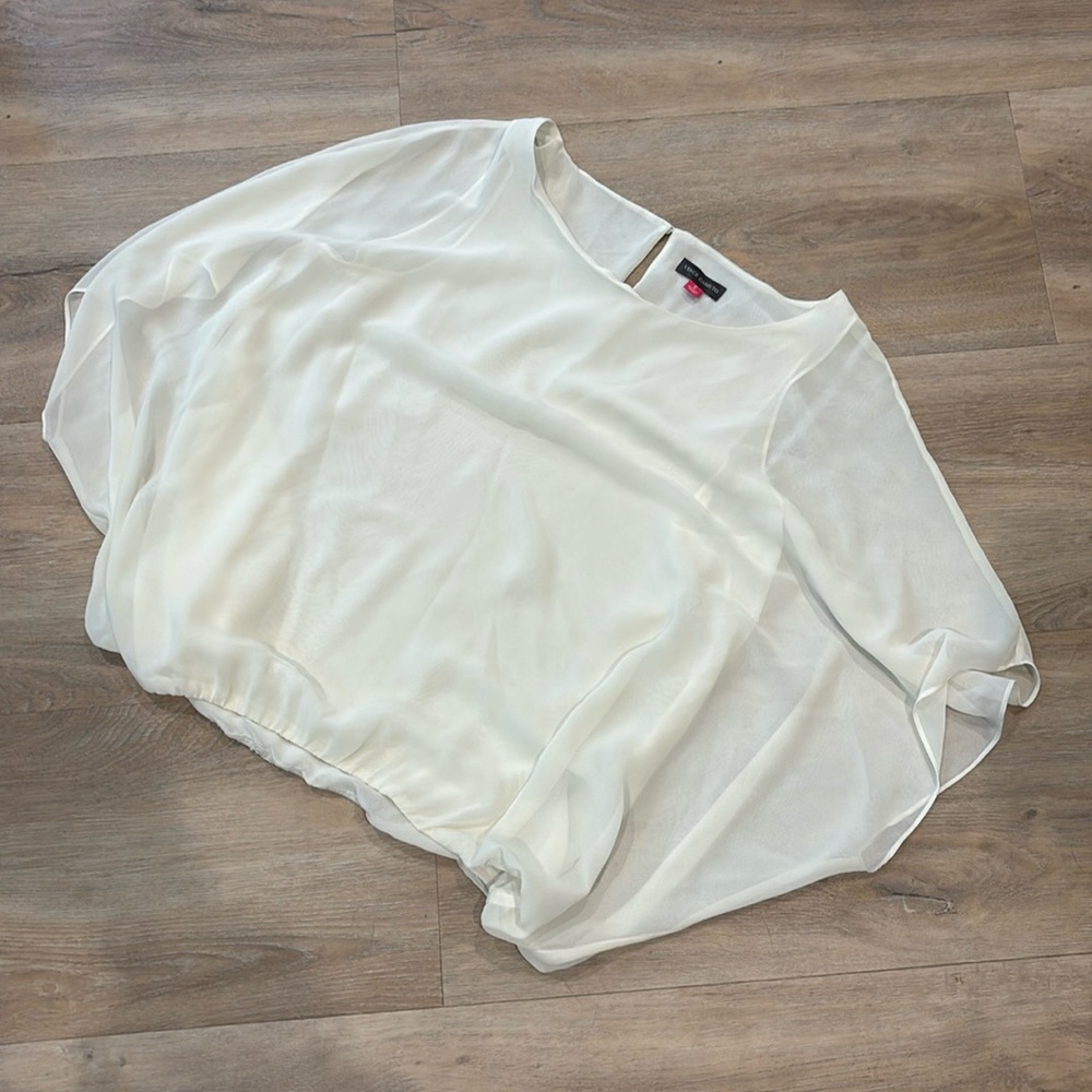 VINCE CAMUTO IVORY BLOUSE